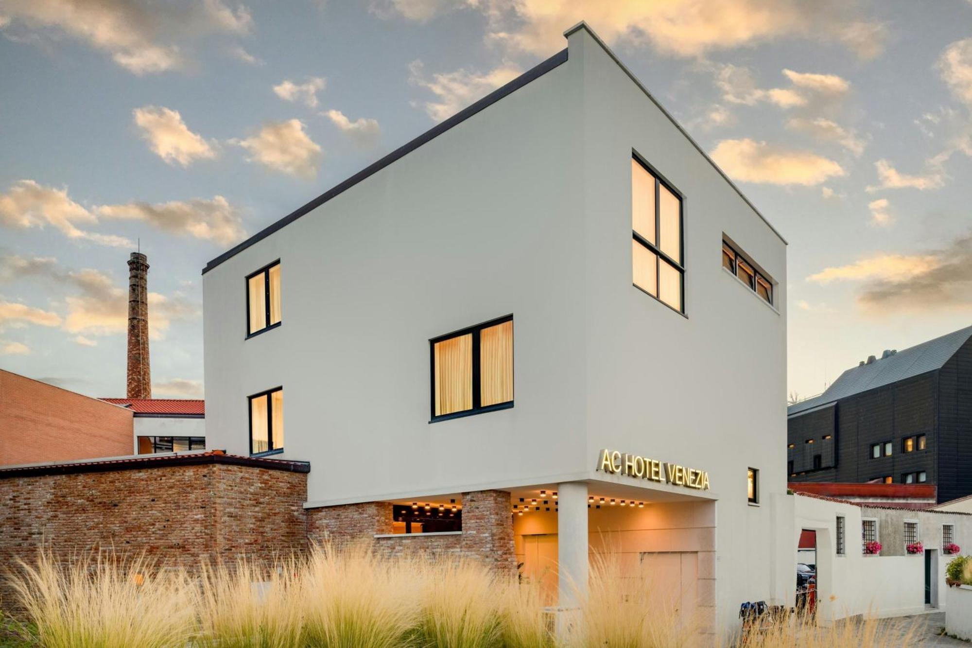 Ac Hotel Venezia By Marriott Exterior photo